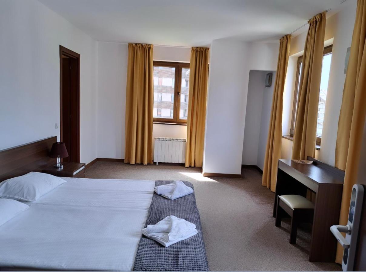 M&R Apartment C13 - Spa Terra Complex Razlog Kültér fotó